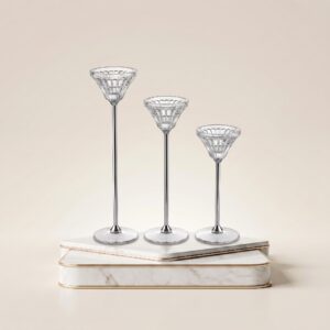 Place_object_onto_pedestal_2K_202607091223 شمعدان ثلاثى HP2-414-419S-415S-424G