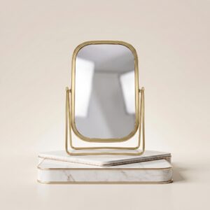 Place_object_onto_pedestal_2K_202607091235 (2) 6-M مرايا مربع