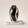 Place_object_onto_pedestal_2K_202607091245 hp4-139 اسود خط دهبى فازه