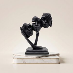 Place_object_onto_pedestal_2K_202607271431 ماسك ثلاثي ك ك 22
