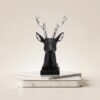 Place_object_onto_pedestal_2K_202607271428 غزالة مكتب
